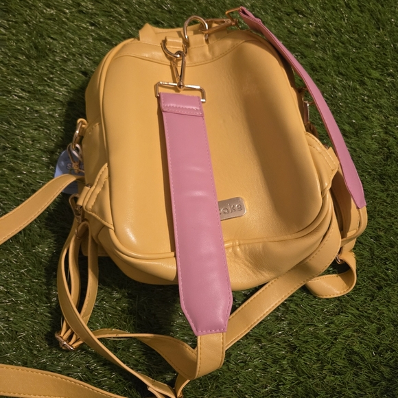 Lemon Shark Ita Bag Backpack - Picture 3 of 11